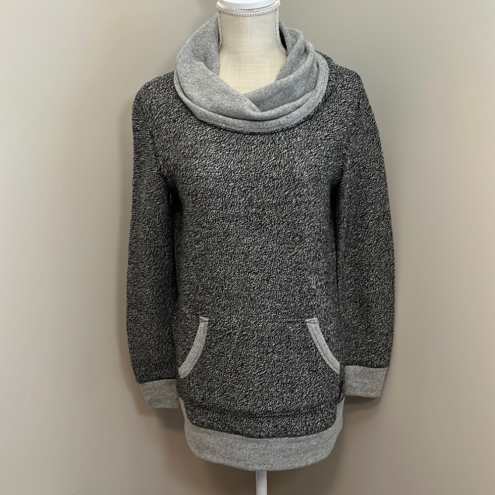 Converse sweater